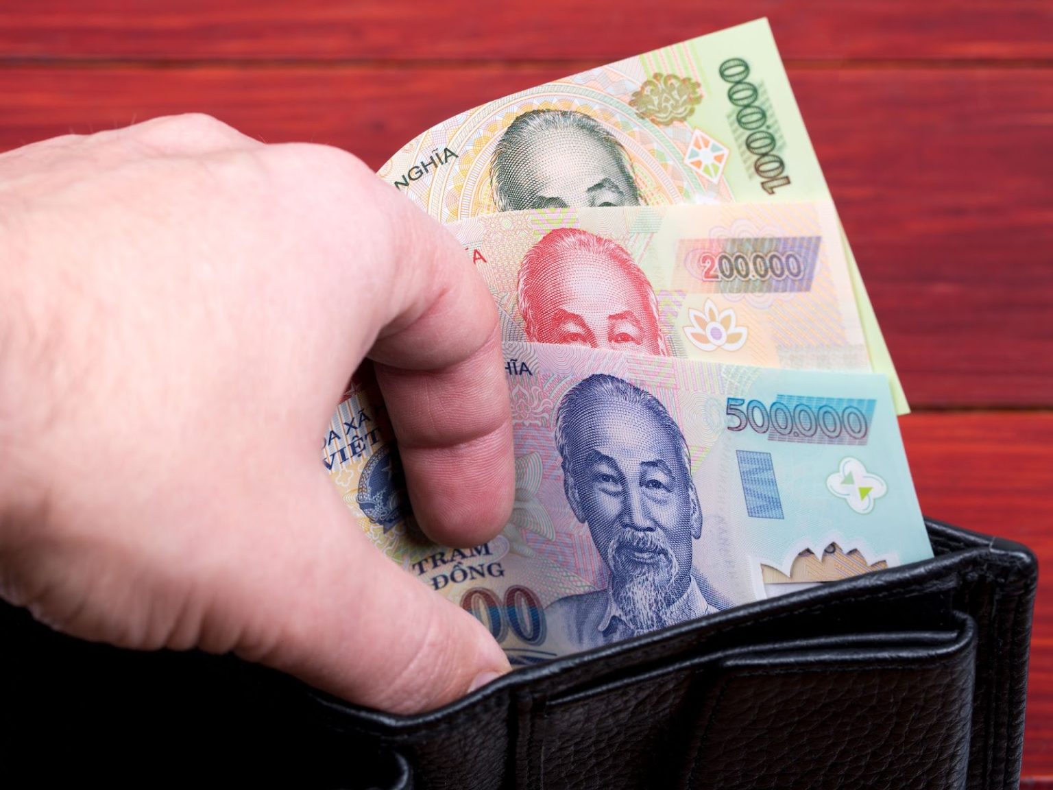 How to Legally and Securely Purchase Vietnamese Dong in the U.S ...