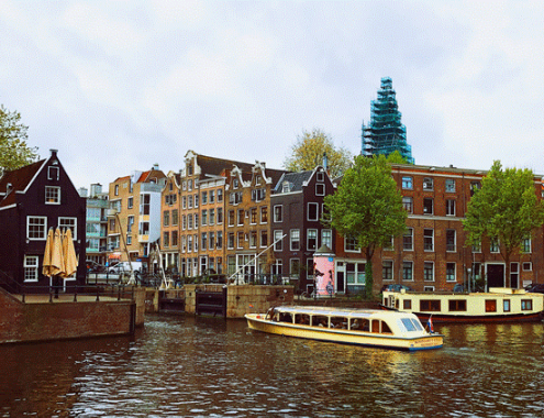 7 Tips for Your Canal Boat Tour in Amsterdam